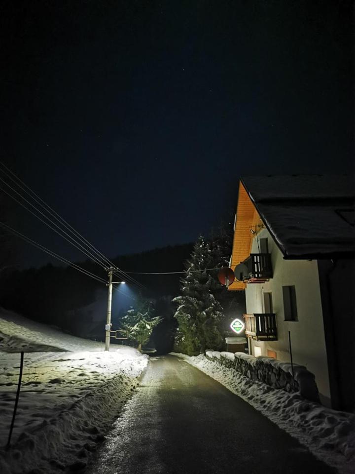 Penzion Zazrifka Zázrivá Eksteriør bilde